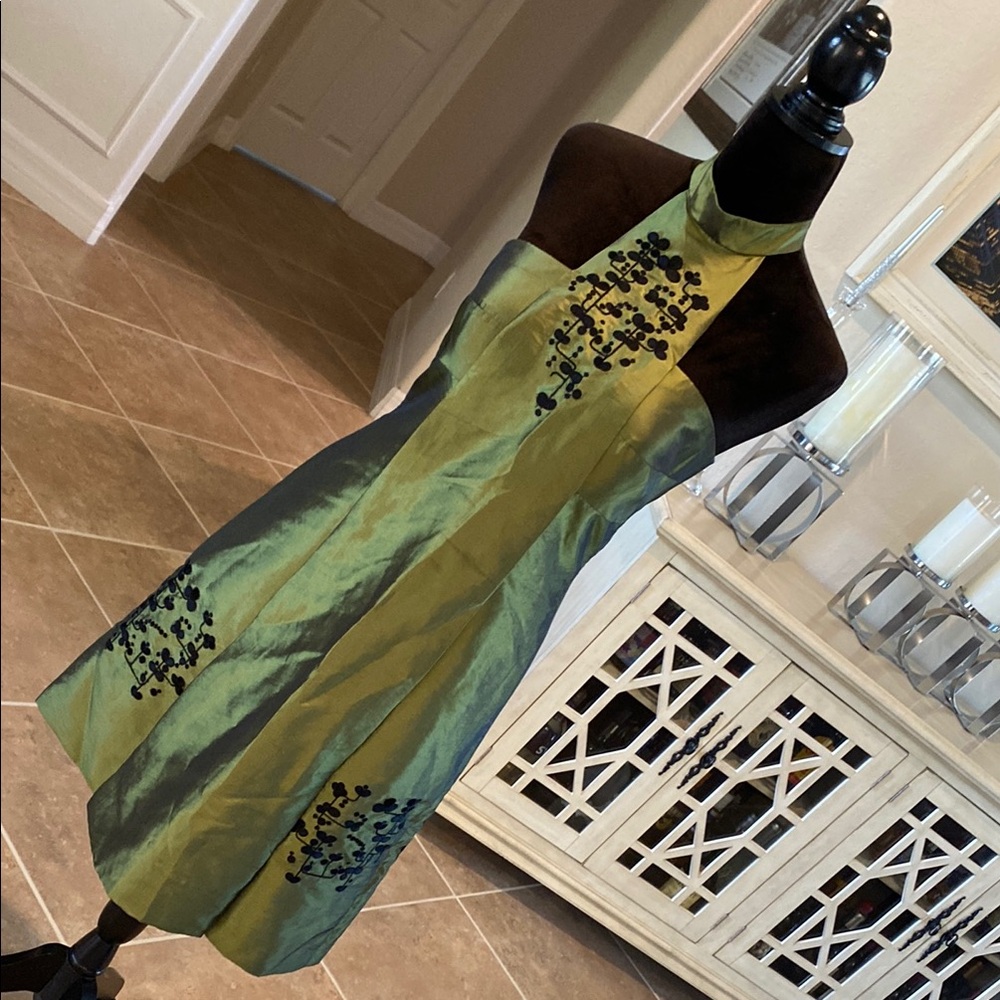 Simon Chang Strapless Dress in Green and Black